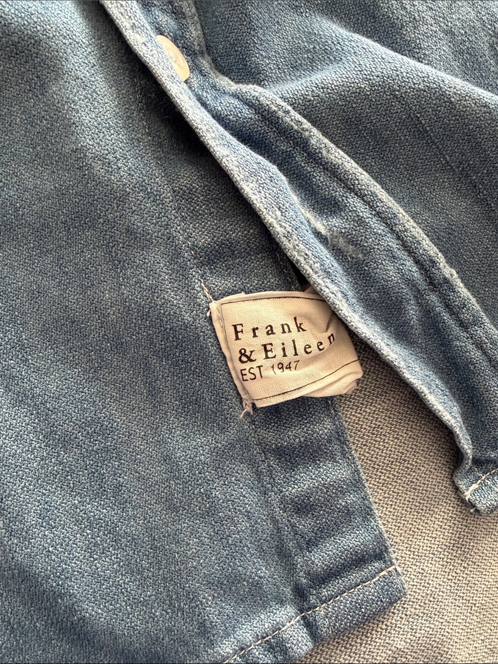 Frank & Eileen (the Eileen) Distressed  Denim Button-Up Shirt Size Small - Picture 10 of 12